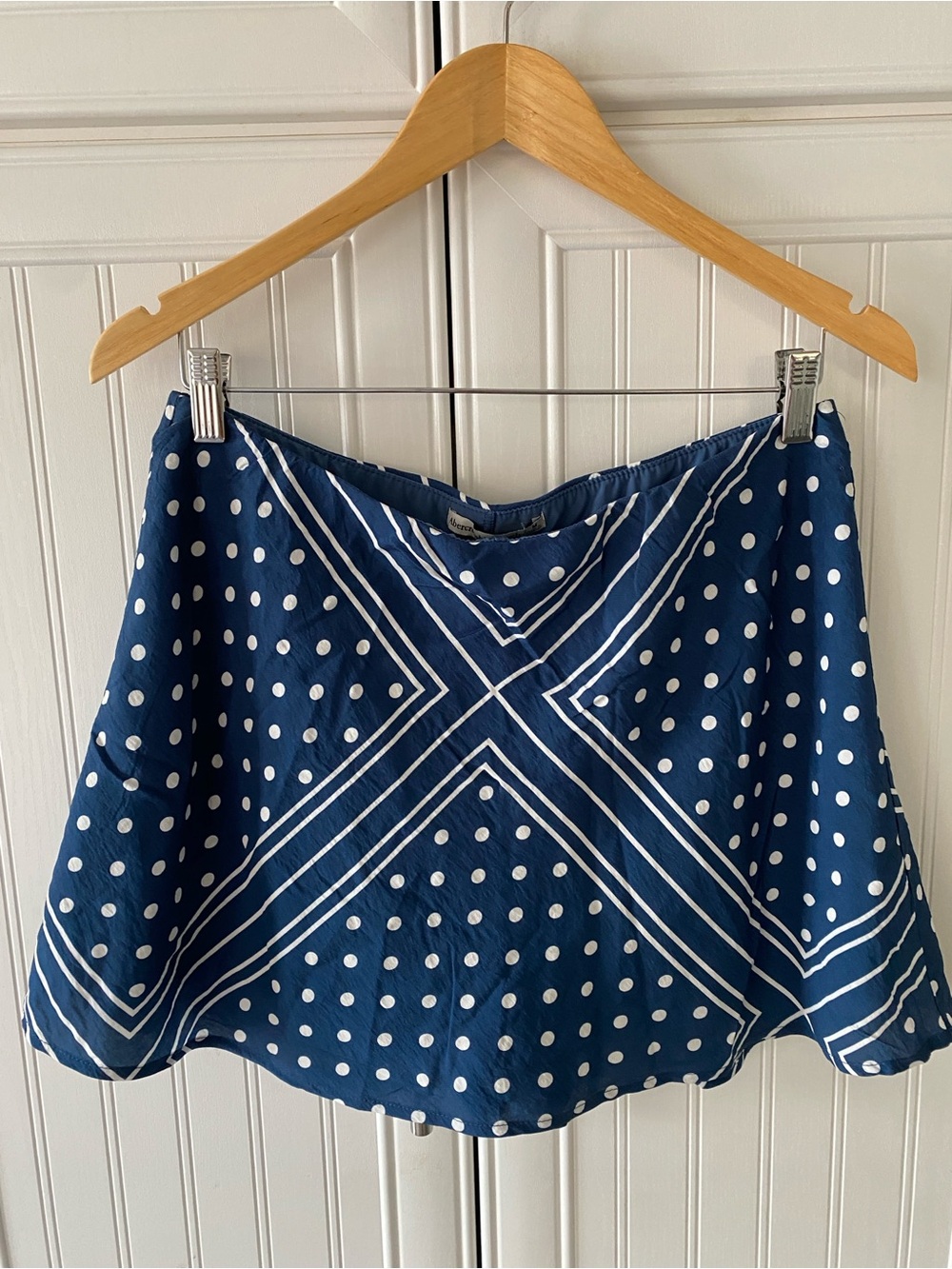 Abercrombie & Fitch Navy and White Polka Dot Skort